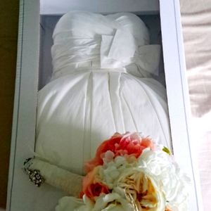 Wedding Dress with POCKETS!